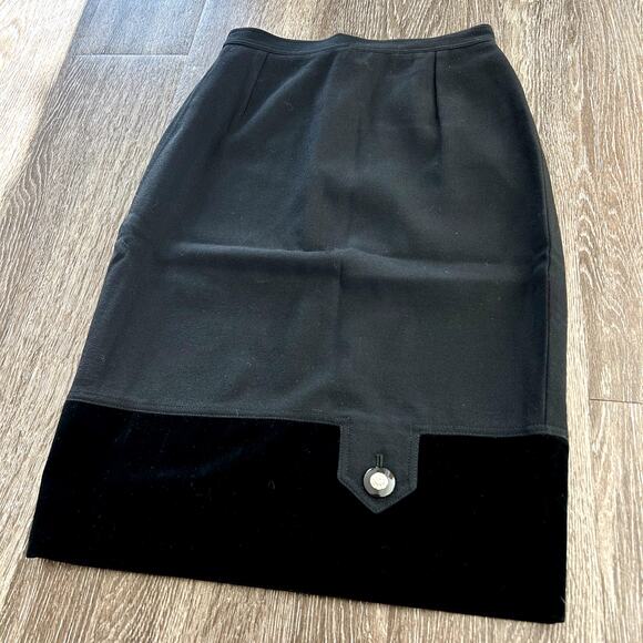 Vintage Valentino Miss V 100% Wool Pencil Skirt Black Velvet Hem Classic Elegant - Picture 2 of 14